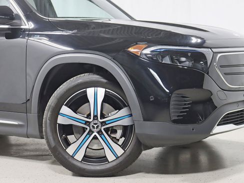 Used 2022 Mercedes-Benz EQB 300 4MATIC w/ Pinnacle Package image 5