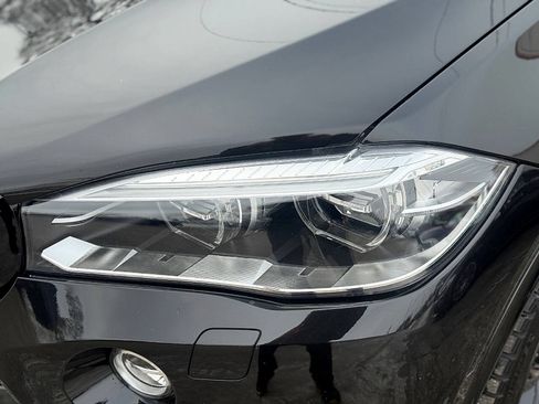 Used 2018 BMW X5 M Base AWD 4dr SUV image 9