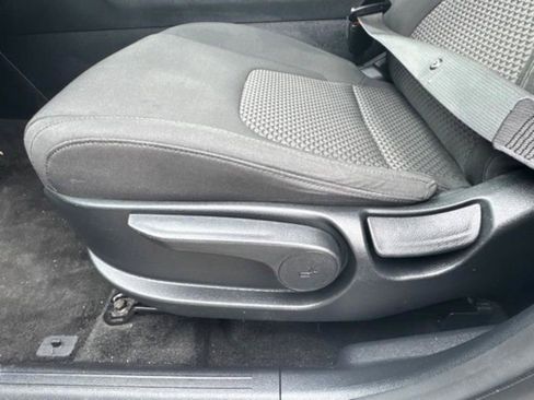 Used 2023 Kia Sportage LX AWD/4WD image 12
