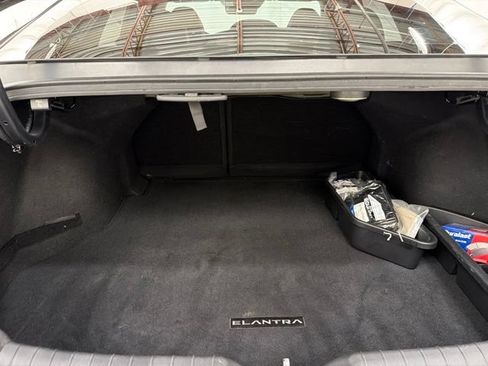 Used 2022 Hyundai Elantra Limited w/ Cargo Package FWD image 30