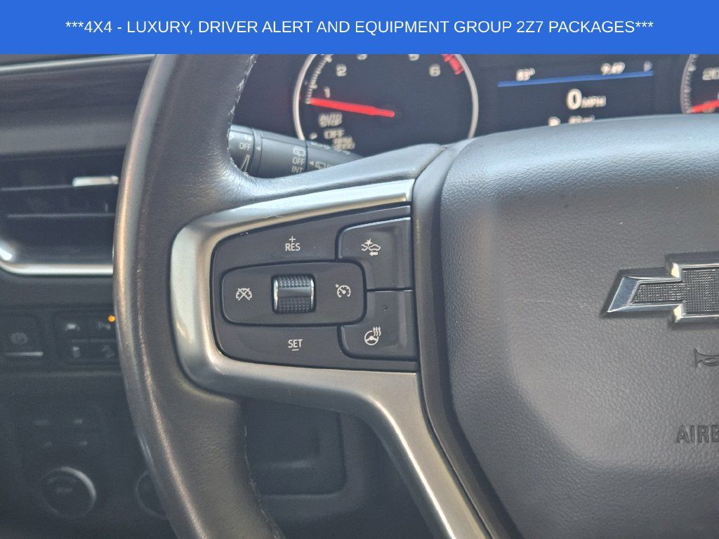 Used 2021 Chevrolet Tahoe Z71 w/ Luxury Package AWD/4WD image 28