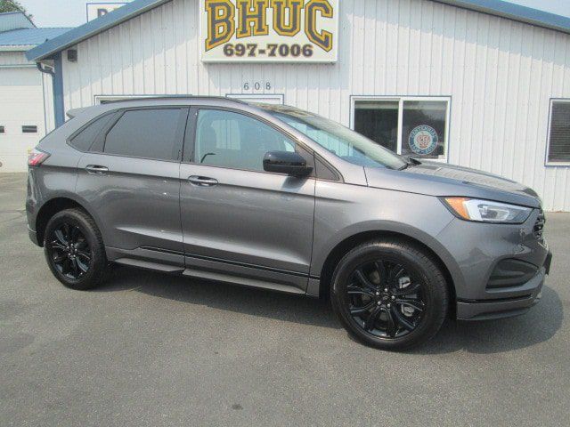 Used 2024 Ford Edge SE w/ Black Appearance Package AWD/4WD image 1