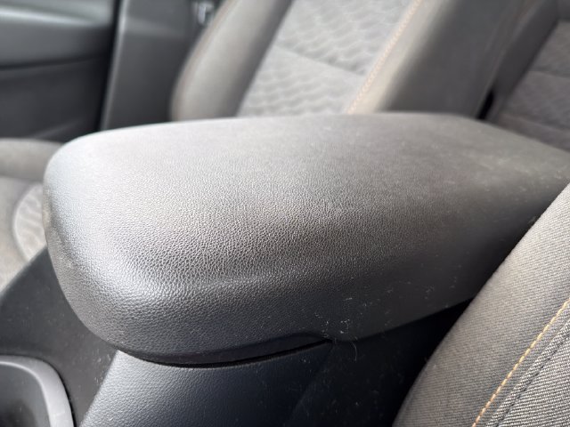 Used 2020 Chevrolet Equinox LT w/ Driver Convenience Package FWD image 31