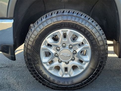 Used 2020 Chevrolet Silverado 2500 LT w/ All Star Edition image 31