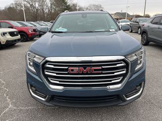 Used 2024 GMC Terrain SLT video 2