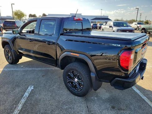 Used 2023 GMC Canyon Elevation w/ Elevation Premium Package AWD/4WD image 4