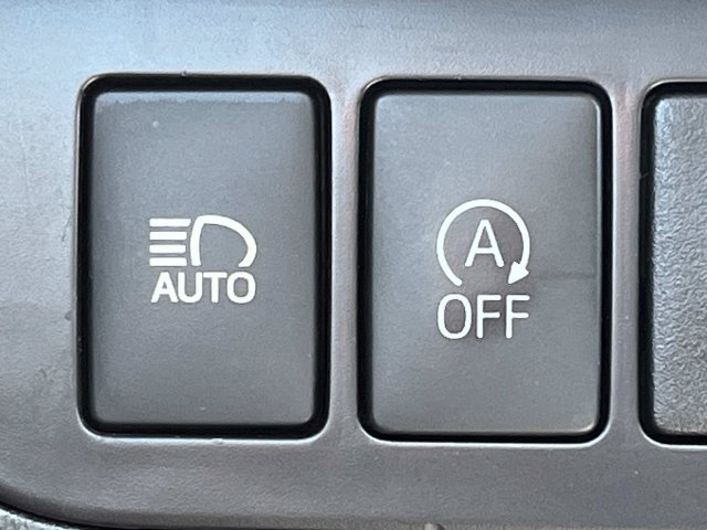 Used 2018 Toyota Highlander XLE AWD/4WD image 35