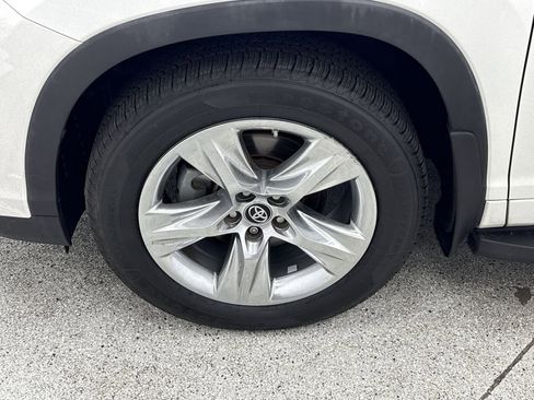 Used 2018 Toyota Highlander Limited image 47