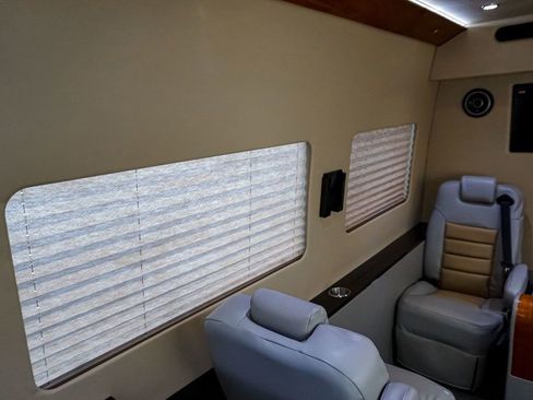 Used 2015 Mercedes-Benz Sprinter 2500 image 34