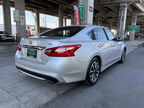 Used 2017 Nissan Altima 2.5 SL image 5