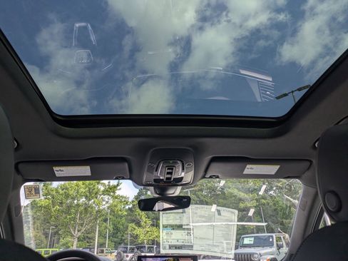 New 2025 Audi Q5 2.0T Premium Plus image 25