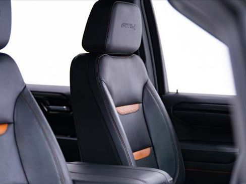 Used 2023 GMC Sierra 1500 AT4 image 34