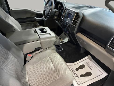 Used 2015 Ford F150 XLT image 19