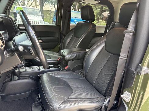 Used 2016 Jeep Wrangler Sahara AWD/4WD image 22