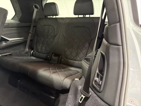 Certified 2024 BMW X7 xDrive40i w/ M Sport Package image 19