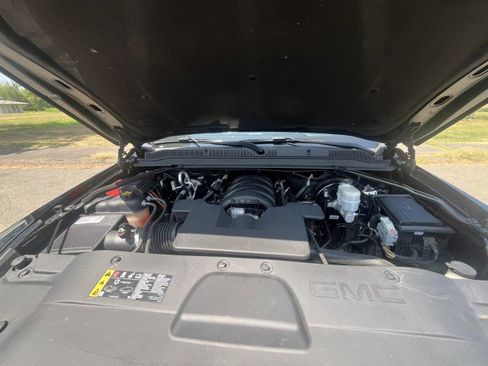 Used 2019 GMC Yukon SLT image 36