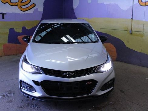 Used 2018 Chevrolet Cruze LT image 3