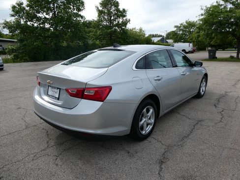Used 2017 Chevrolet Malibu LS FWD image 5