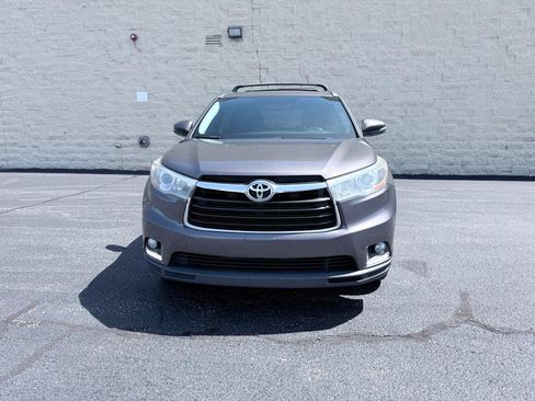 Used 2015 Toyota Highlander Limited AWD/4WD image 8