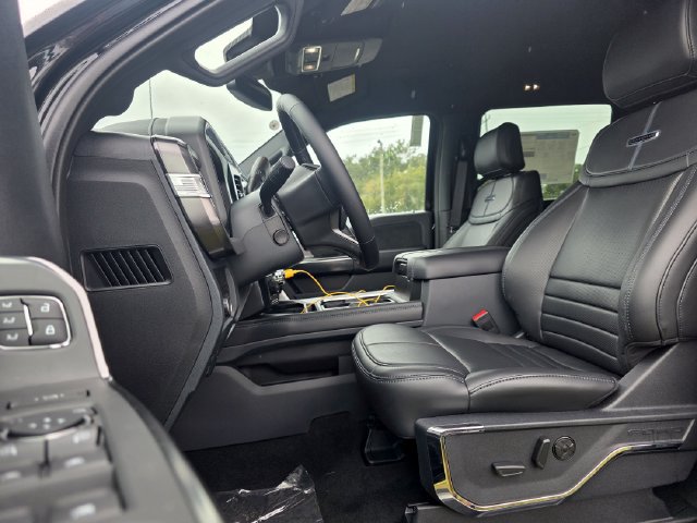 New 2027 Ford F250 Platinum w/ FX4 Off-Road Package AWD/4WD image 10