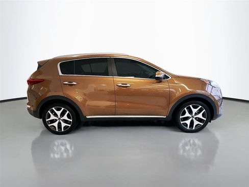 Used 2017 Kia Sportage SX image 18