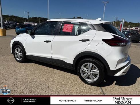 Certified 2022 Nissan Kicks S image 7