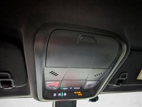 Used 2024 Chevrolet Equinox RS FWD image 18