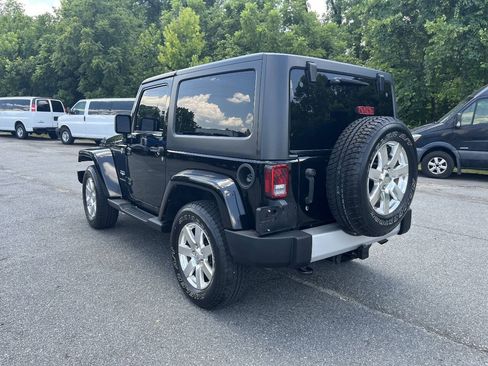 Used 2015 Jeep Wrangler Sahara w/ Connectivity Group AWD/4WD image 4