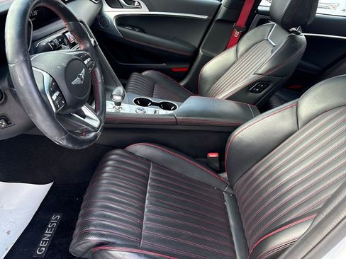 Used 2022 Genesis G70 3.3T w/ Sport Advanced Package image 9