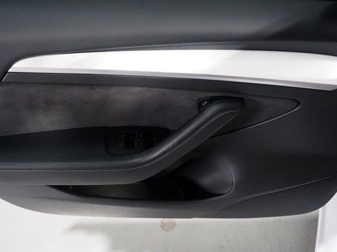 Used 2022 Tesla Model 3 Long Range AWD/4WD image 47