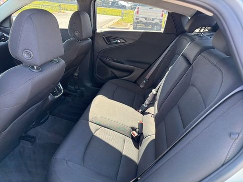 Used 2019 Chevrolet Malibu LT FWD image 13