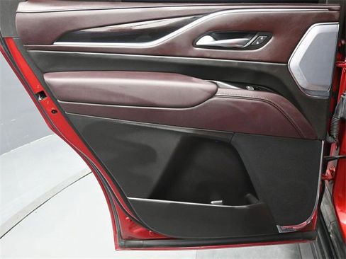 Used 2024 Cadillac Escalade Sport Platinum image 16