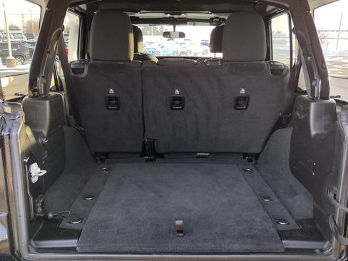 Used 2019 Jeep Wrangler Unlimited Sport S image 10