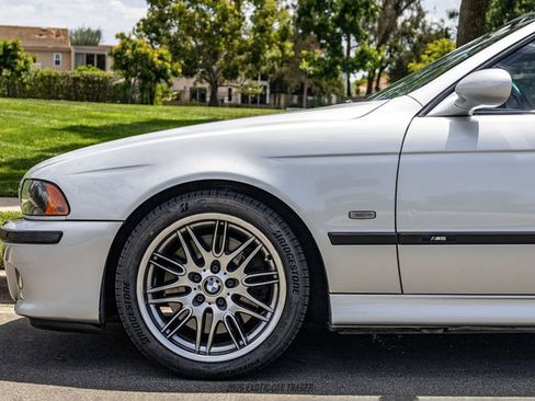 Used 2002 BMW M5 RWD image 4