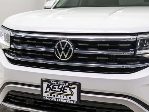 Used 2022 Volkswagen Atlas SE w/ Panoramic Sunroof Package FWD image 8