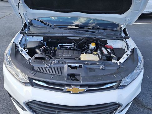 Used 2019 Chevrolet Trax LT w/ Driver Confidence Package FWD image 26