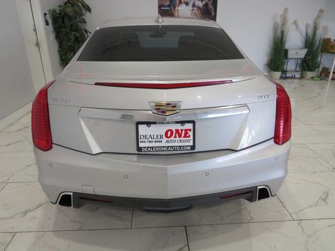 Used 2019 Cadillac CTS Luxury image 4