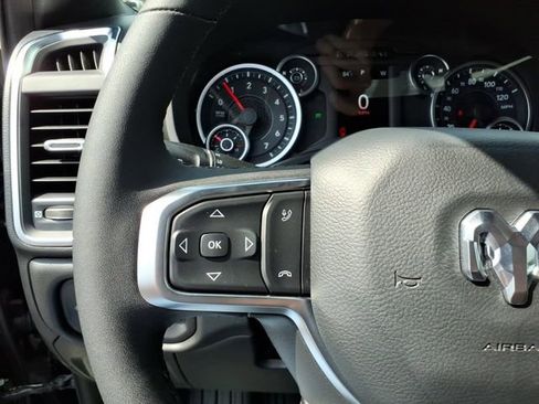 New 2026 RAM 1500 4x4 Crew Cab image 10