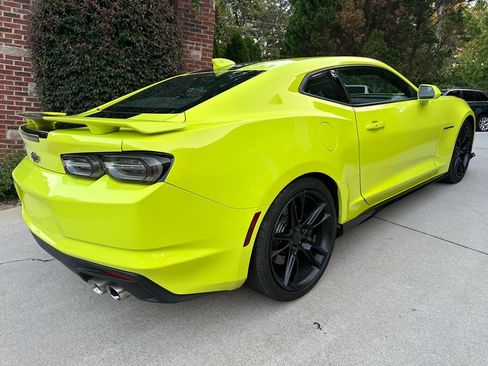 Used 2021 Chevrolet Camaro SS image 20