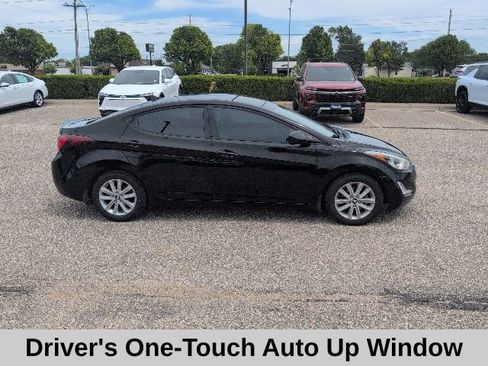 Used 2015 Hyundai Elantra SE w/ Option Group 02 FWD image 16