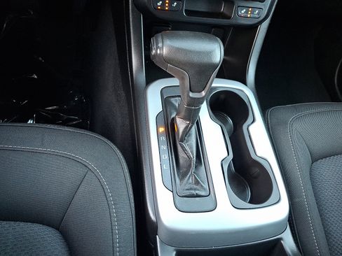 Used 2021 Chevrolet Colorado LT w/ LT Convenience Package image 15