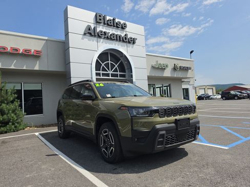 New 2026 Jeep Cherokee Limited AWD/4WD image 1