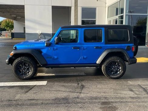 Used 2023 Jeep Wrangler Unlimited w/ Cold Weather Group AWD/4WD image 6