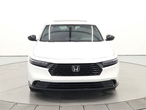 Used 2024 Honda Accord Sport image 2