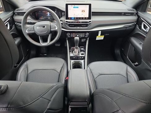 New 2026 Jeep Compass Trailhawk w/ Sun, Sound & Navigation Group image 13