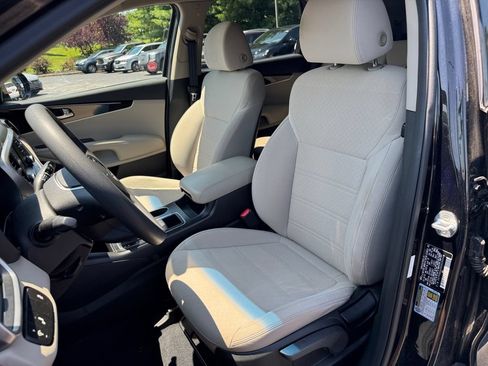 Used 2019 Kia Sorento FWD image 17
