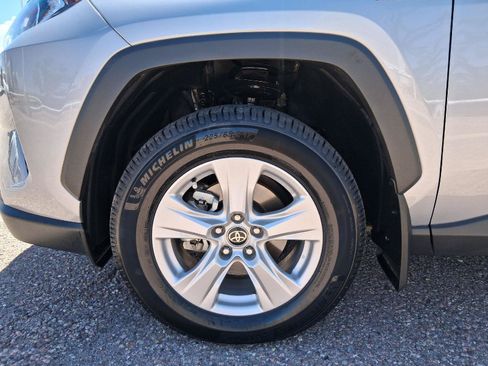 Used 2021 Toyota RAV4 XLE w/ Convenience Package AWD/4WD image 40
