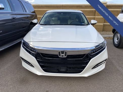 Used 2018 Honda Accord Touring image 7