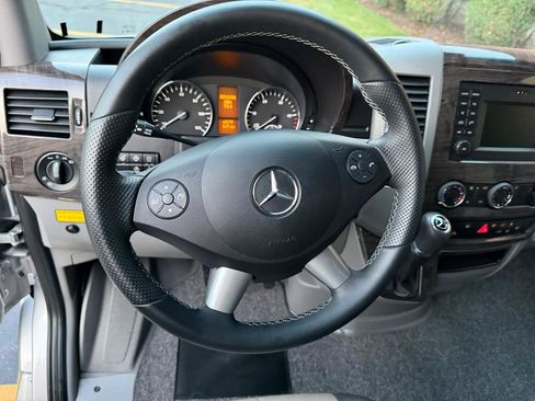 Used 2017 Mercedes-Benz Sprinter 3500 image 30