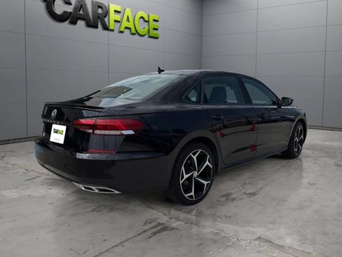 Used 2022 Volkswagen Passat 2.0T R-Line FWD image 11